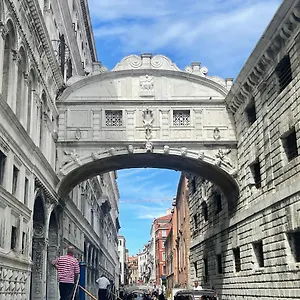 Ca' Ai Sospiri Appartamento